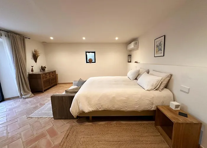 Oda ve Kahvaltı Mimosa Girona